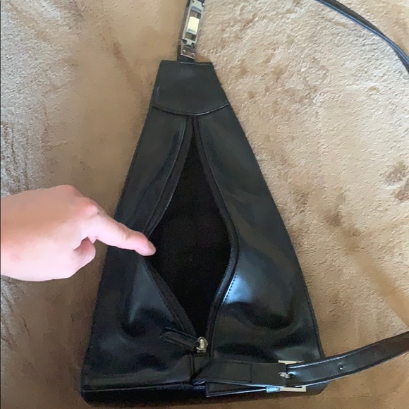 Vintage Guess Triangle Mini Backpack - Picture 7 of 8